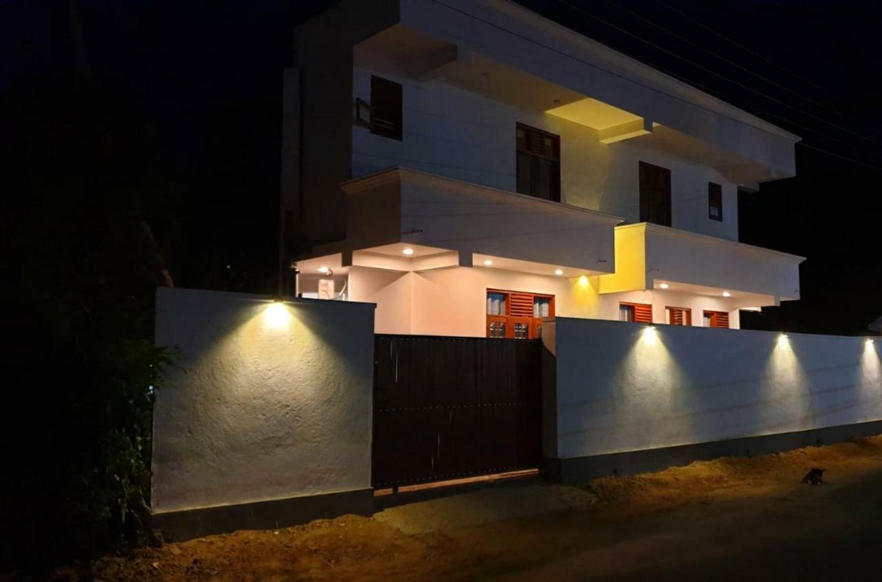Guesthouse Bodensee Хиккадува Экстерьер фото