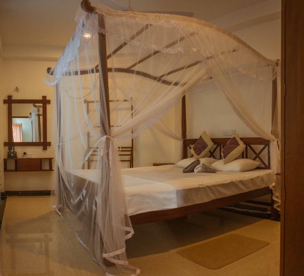 Guesthouse Bodensee Хиккадува Экстерьер фото